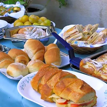 Coppola Bed & Breakfast Castelluzzo