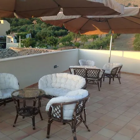 Coppola Bed and Breakfast Castelluzzo